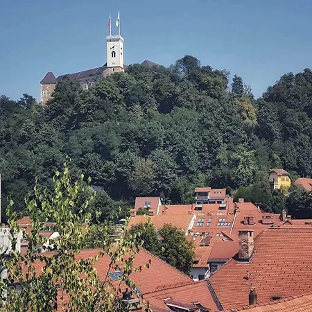 Bela & Vista Penthouse - Castle View In Old Town Ljubljana