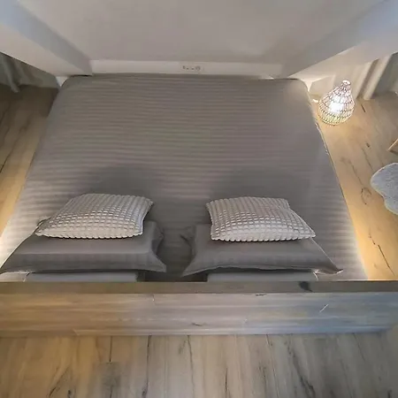 Penthouse View In Town *