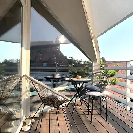 Penthouse View In Town Apartment
