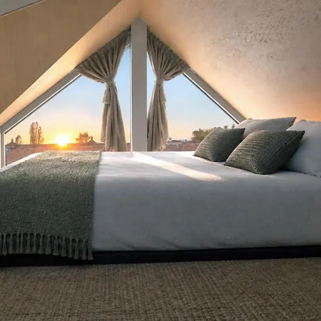 Bela & Vista Penthouse - Castle View In Old Town