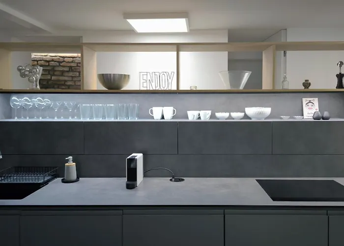 Bela & Vista Penthouse - Castle View In Old Town شقة