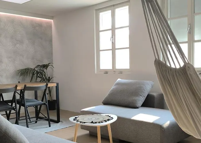 Bela & Vista Penthouse Apartment