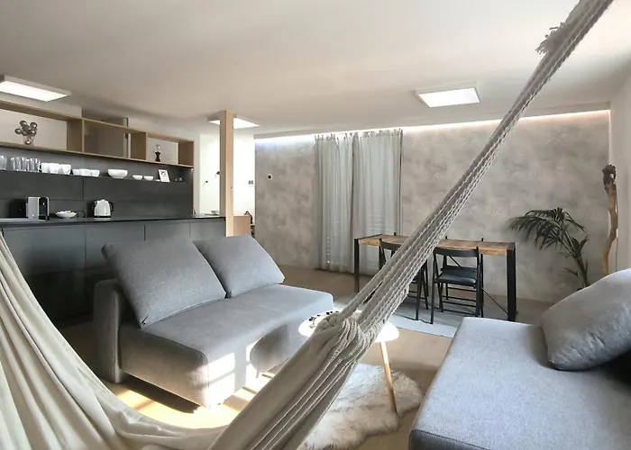 شقة Bela & Vista Penthouse - Castle View In Old Town