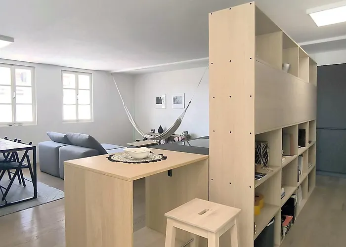 Bela & Vista Penthouse - Castle View In Old Town شقة ليوبليانا