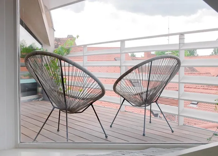 Bela & Vista Penthouse