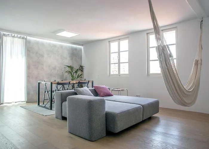 公寓 Bela & Vista Penthouse - Castle View In Old Town